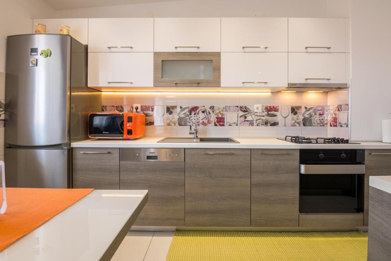 Appartamento Apartman Petra Makarska Esterno foto