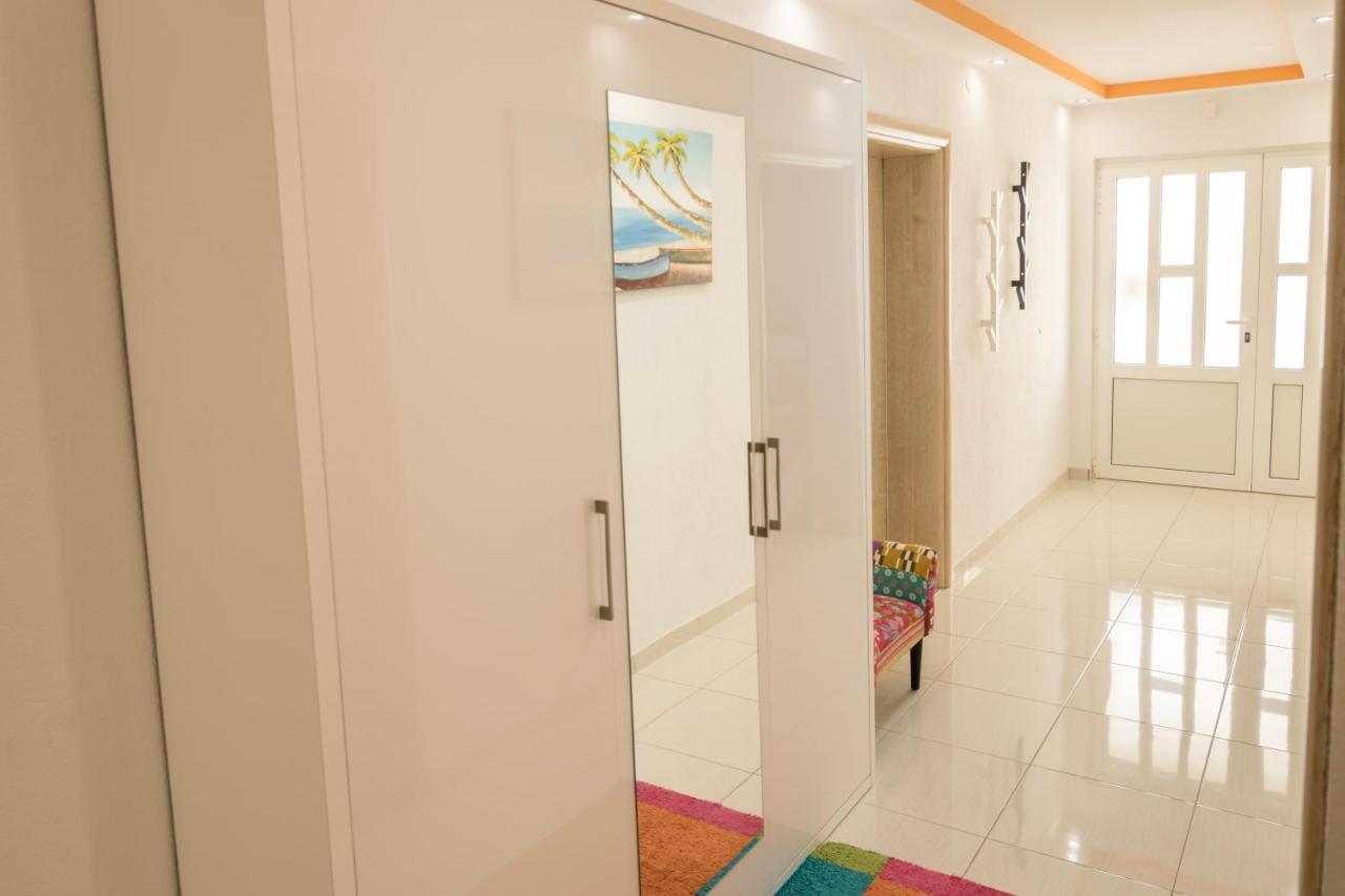 Apartman Petra Makarska Esterno foto