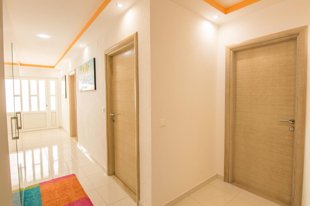 Appartamento Apartman Petra Makarska Esterno foto