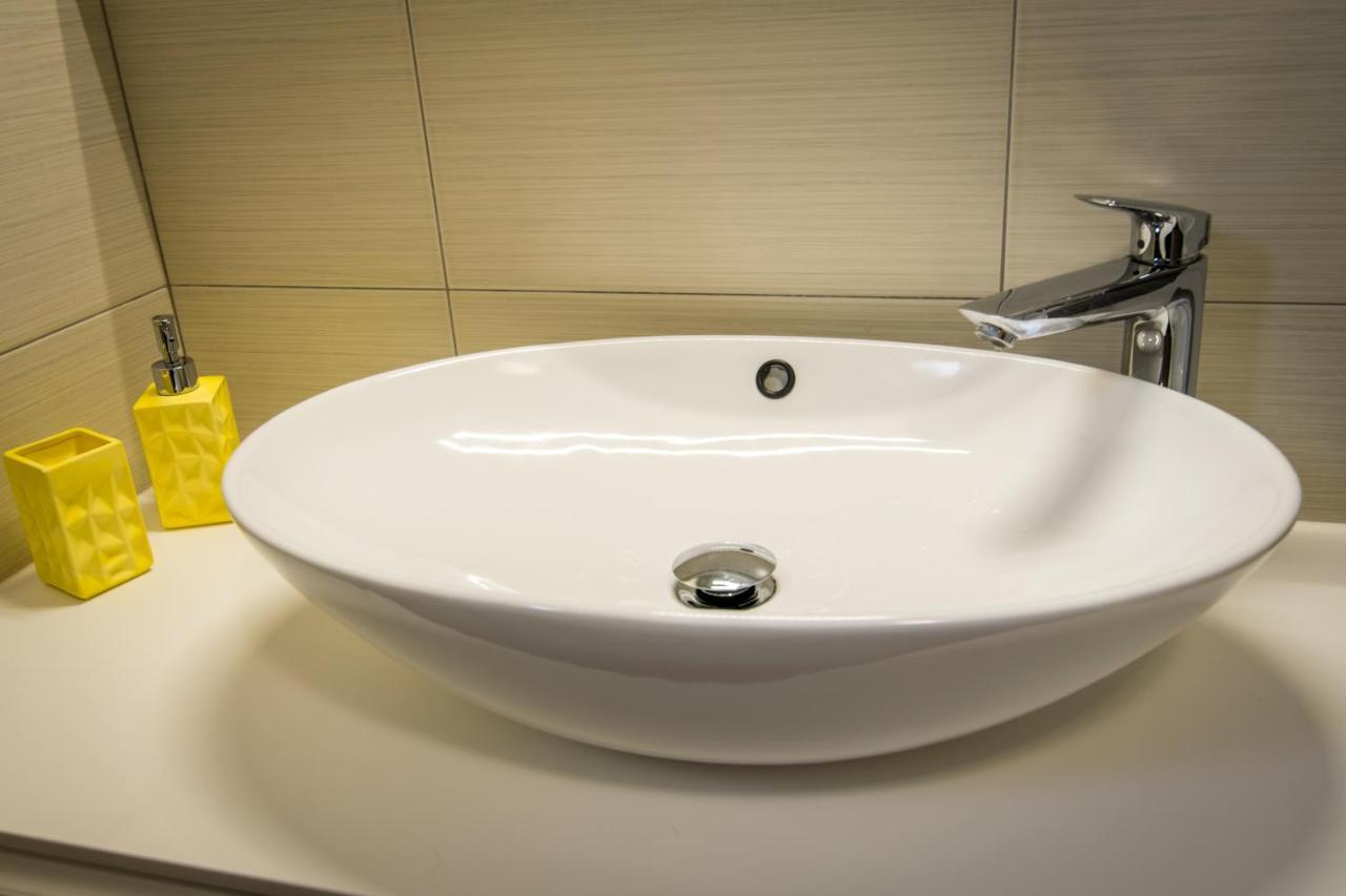 Appartamento Apartman Petra Makarska Esterno foto