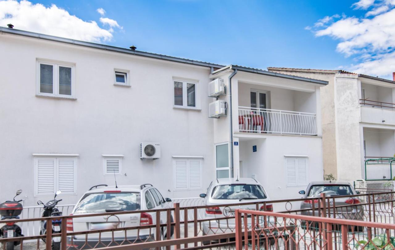 Appartamento Apartman Petra Makarska Esterno foto