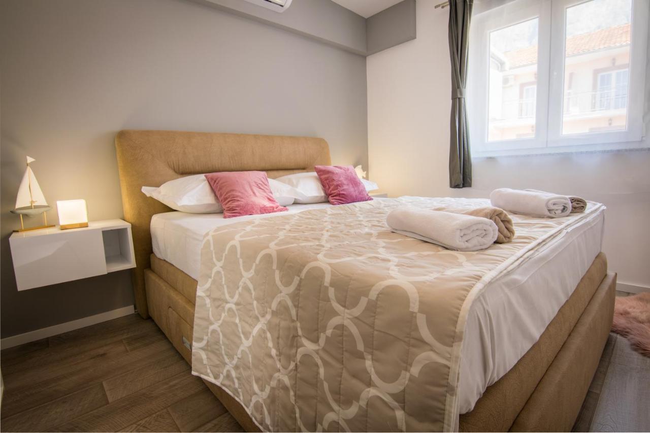 Appartamento Apartman Petra Makarska Esterno foto